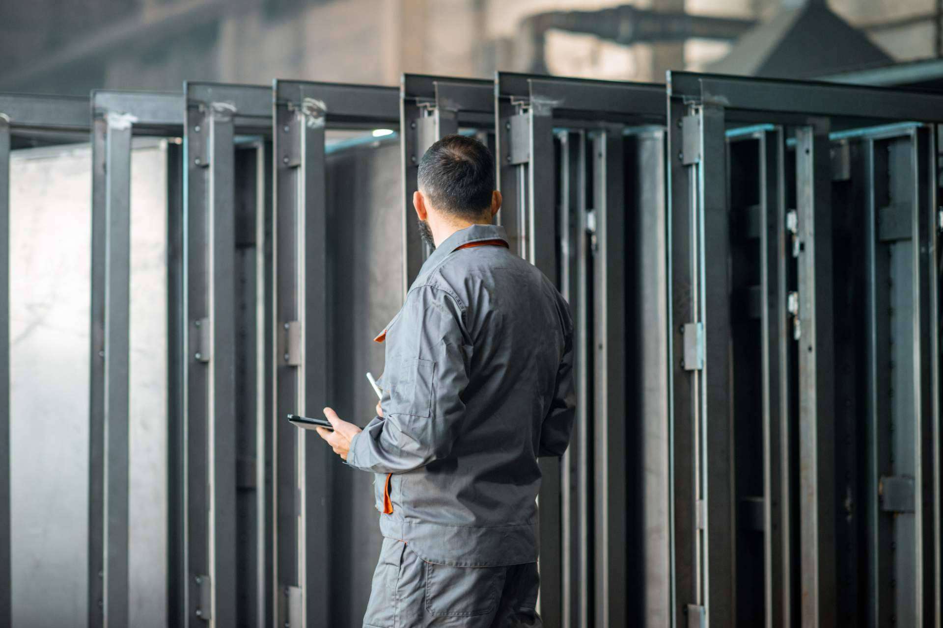 Las puertas galvanizadas son garantía de seguridad y durabilidad, por Domuino.es