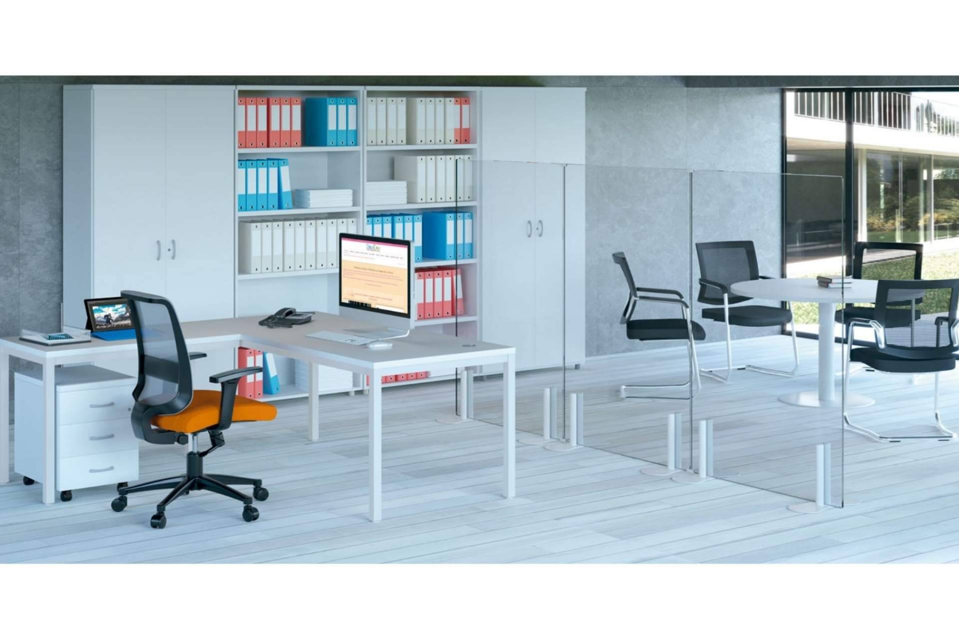 Officedeco: biombos de cristal para una vuelta a la oficina segura y con estilo