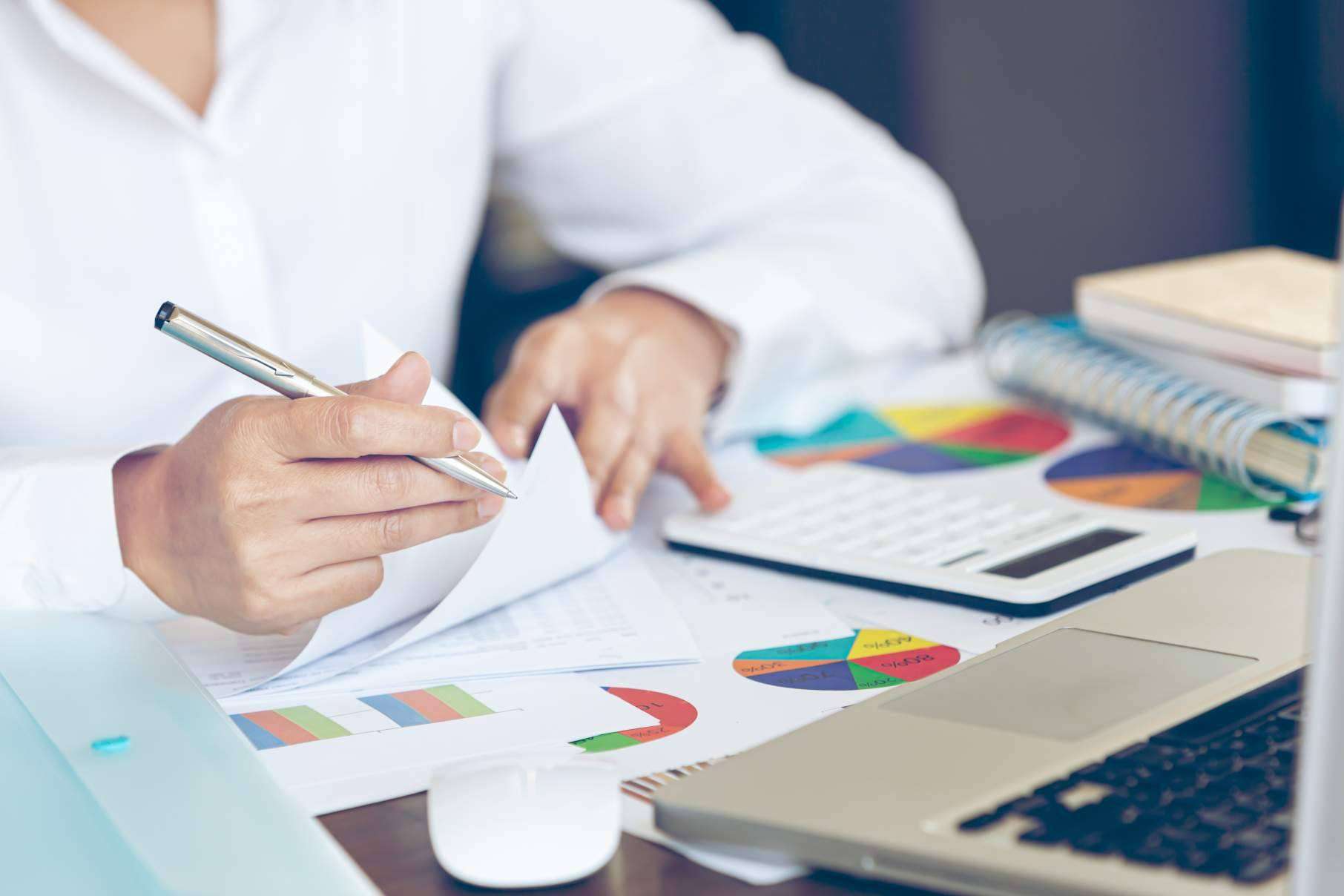 ¿En qué consiste el análisis de inversiones de eValora?