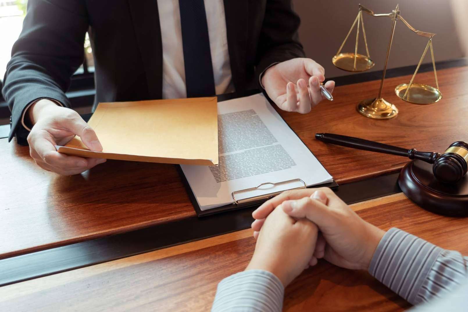 Los abogados especialistas en Responsabilidad Civil del bufete Soler Naharro