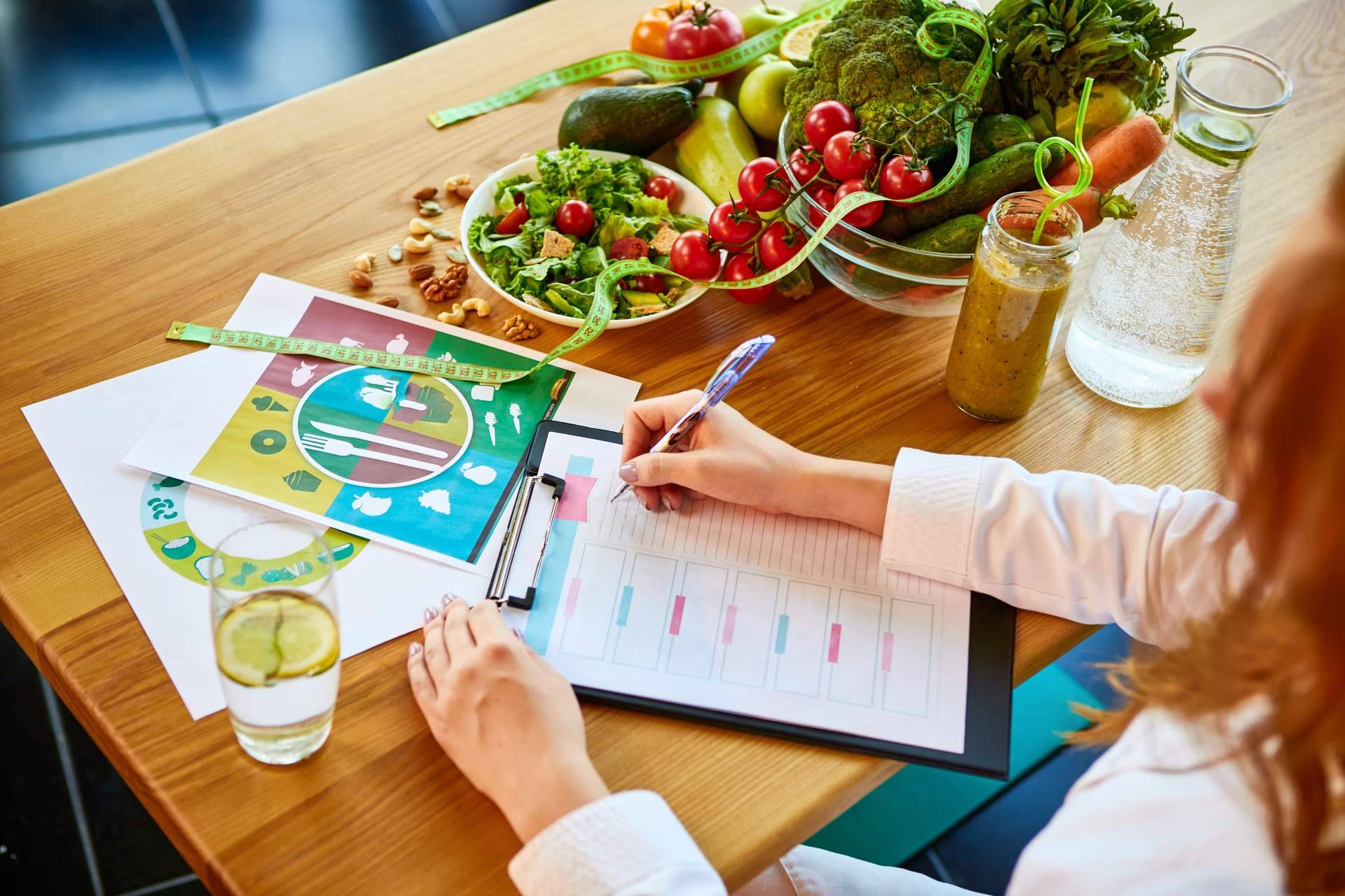 El asesoramiento nutritivo femenino de PmTeamWomanFit se personaliza y adapta al estado físico y los objetivos de cada persona