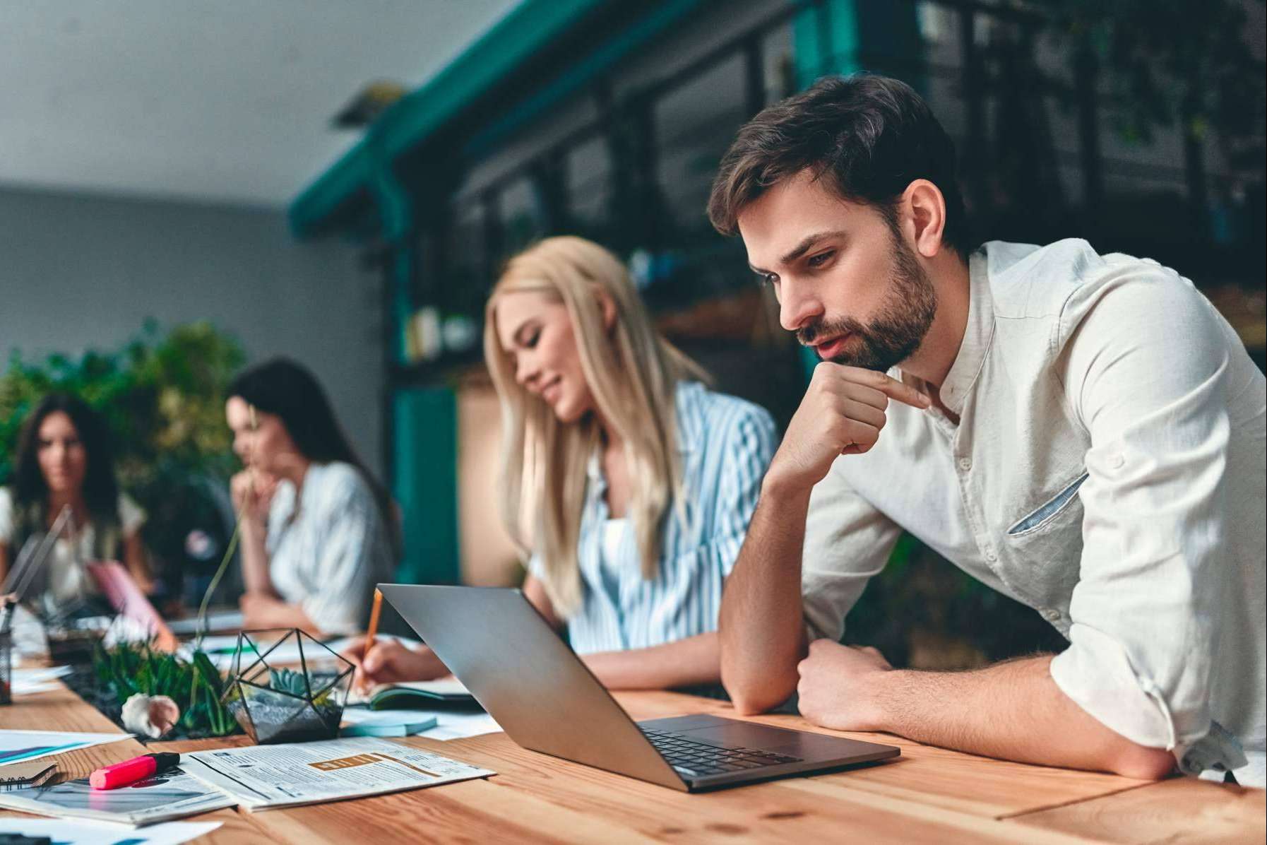 Alquiler de oficina en un coworking en el centro de Madrid: The Star Coworking