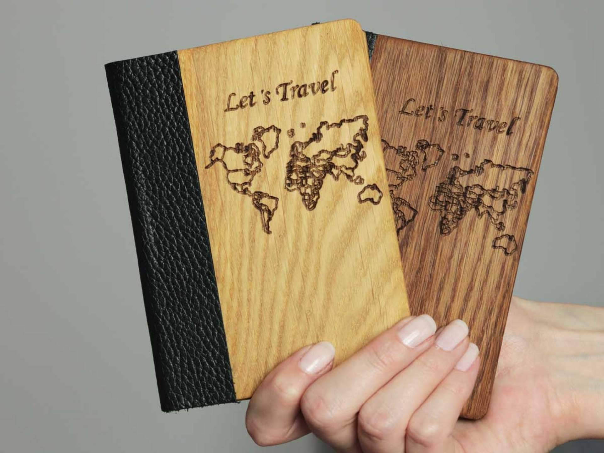 Funda de pasaporte de madera de la empresa Regalos de Madera: el mejor regalo para los viajeros