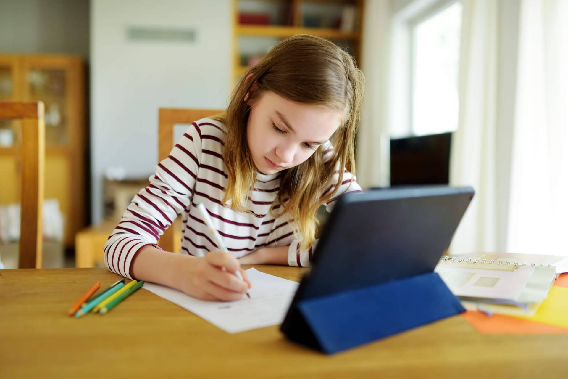 ¿Cómo acabar con la mala letra?  Consejos de Área 44 Servicios Educativos