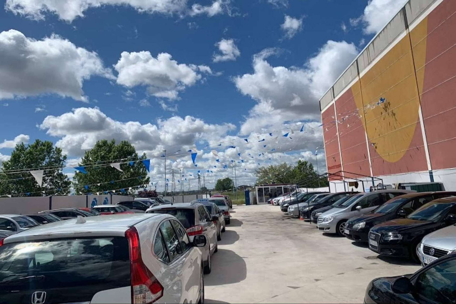 Tasar coche online de la forma más sencilla con TratoCar