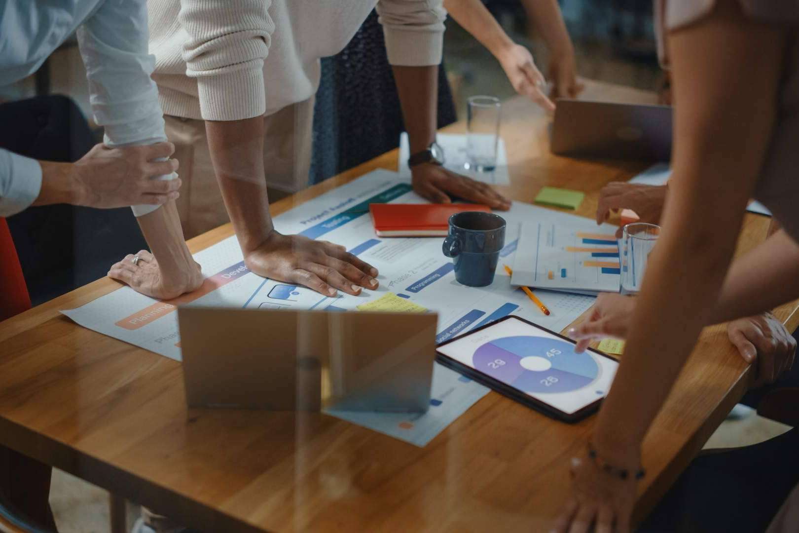 Guía en 10 pasos para crear un programa de upselling y cross-selling