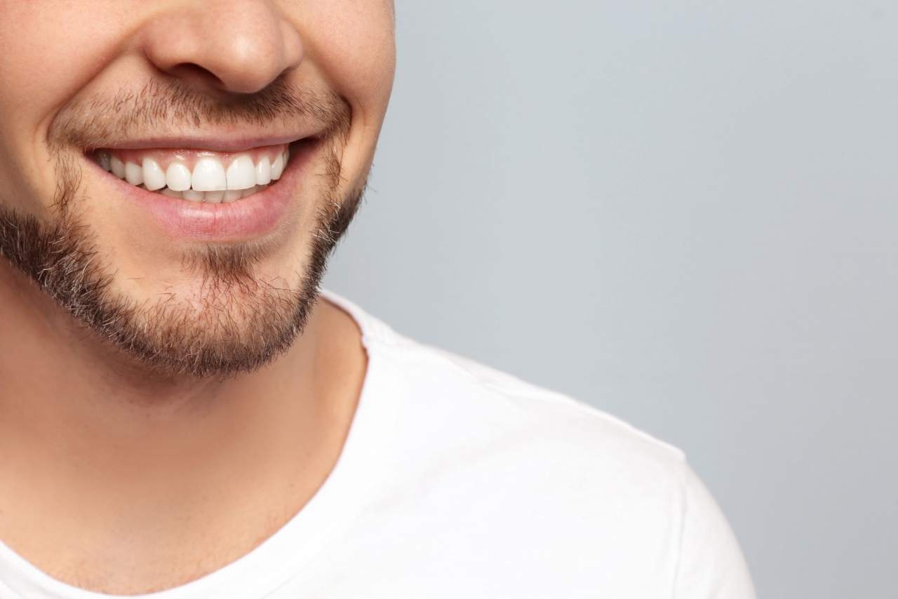 Dentistas en Sevilla recomiendan visitar la clínica una vez al año para evitar cualquier patología
