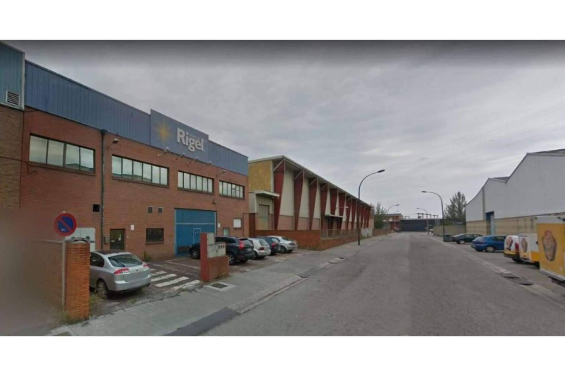 Eactivos.com pone en venta la nave de una industria impresora valorada en más de medio millón de euros en la localidad asturiana de Avilés