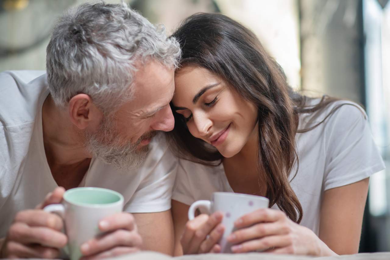 UNITI: la empresa que ayuda a buscar pareja estable en España