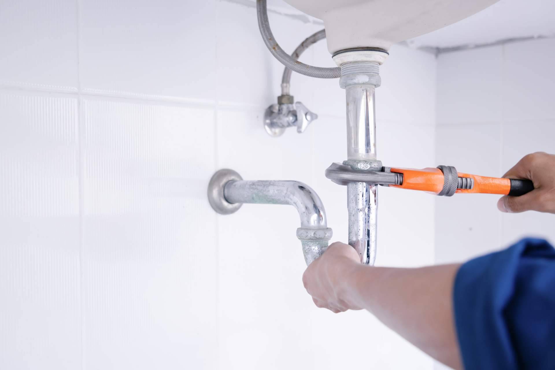 Servicios de fontanería Torremolinos las 24 horas del día con Soluciones González