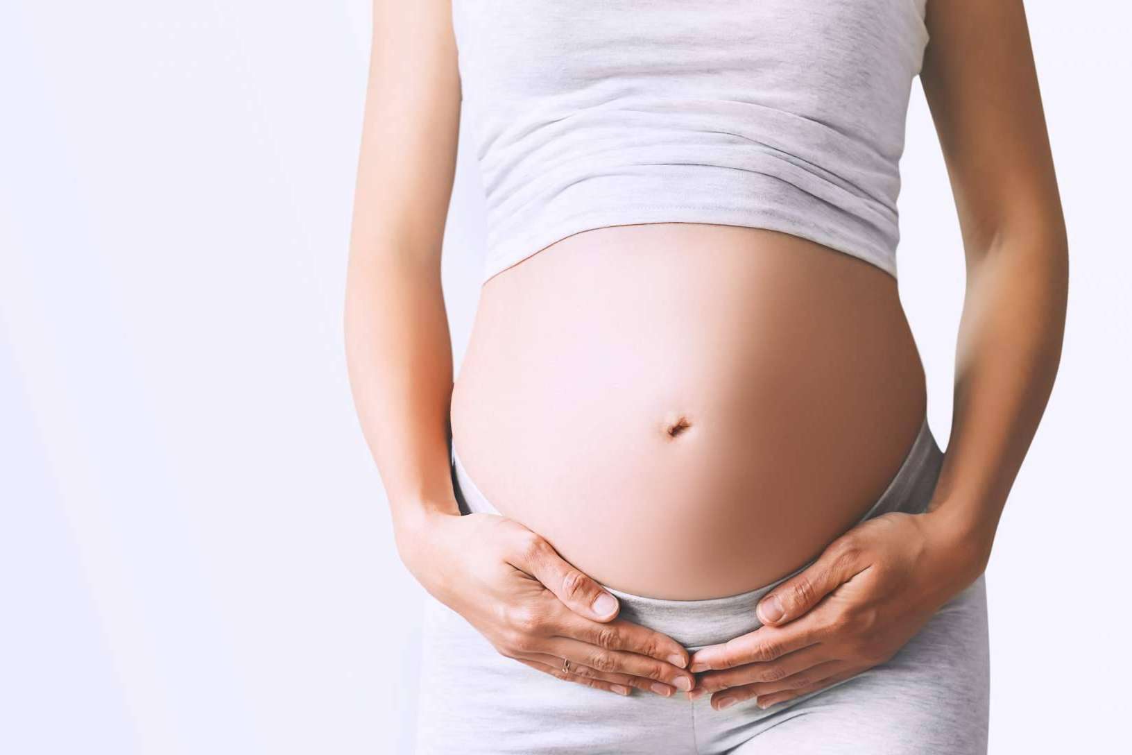 ¿Es recomendable tomar vitaminas preconceptivas para buscar un embarazo?
