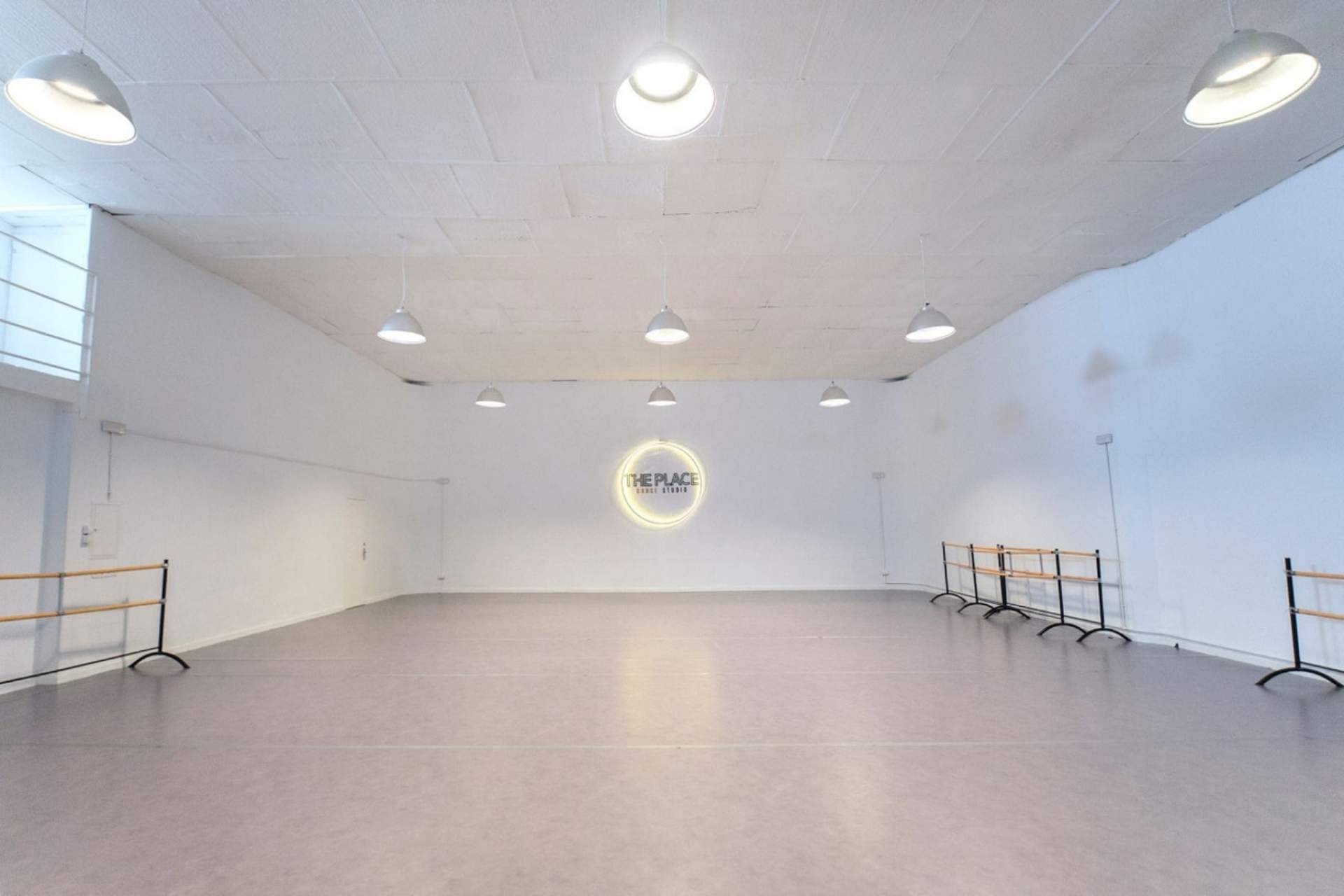 Intensivos de verano e inscripciones abiertas para el curso 2021/2022 en la academia de danza en Madrid The Place Dance Studio