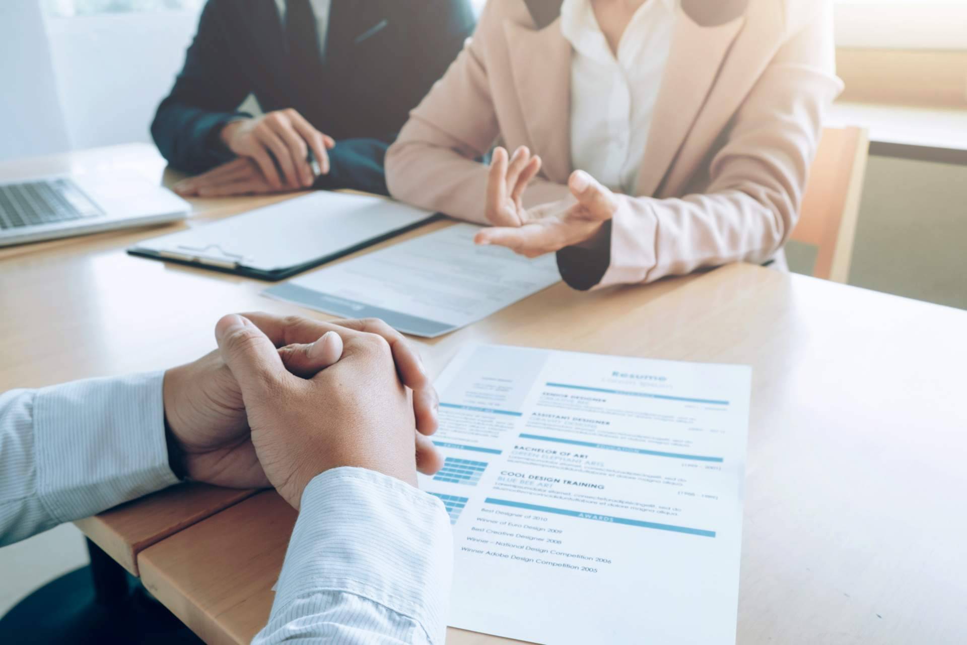 Cómo incluir el trabajo voluntario en el currículum