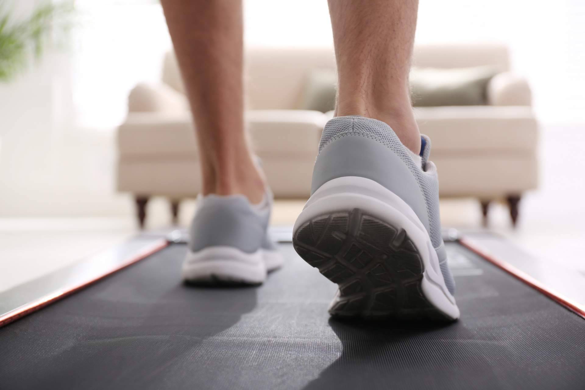 Hacer deporte en casa con el equipamiento deportivo para el hogar de StopWay