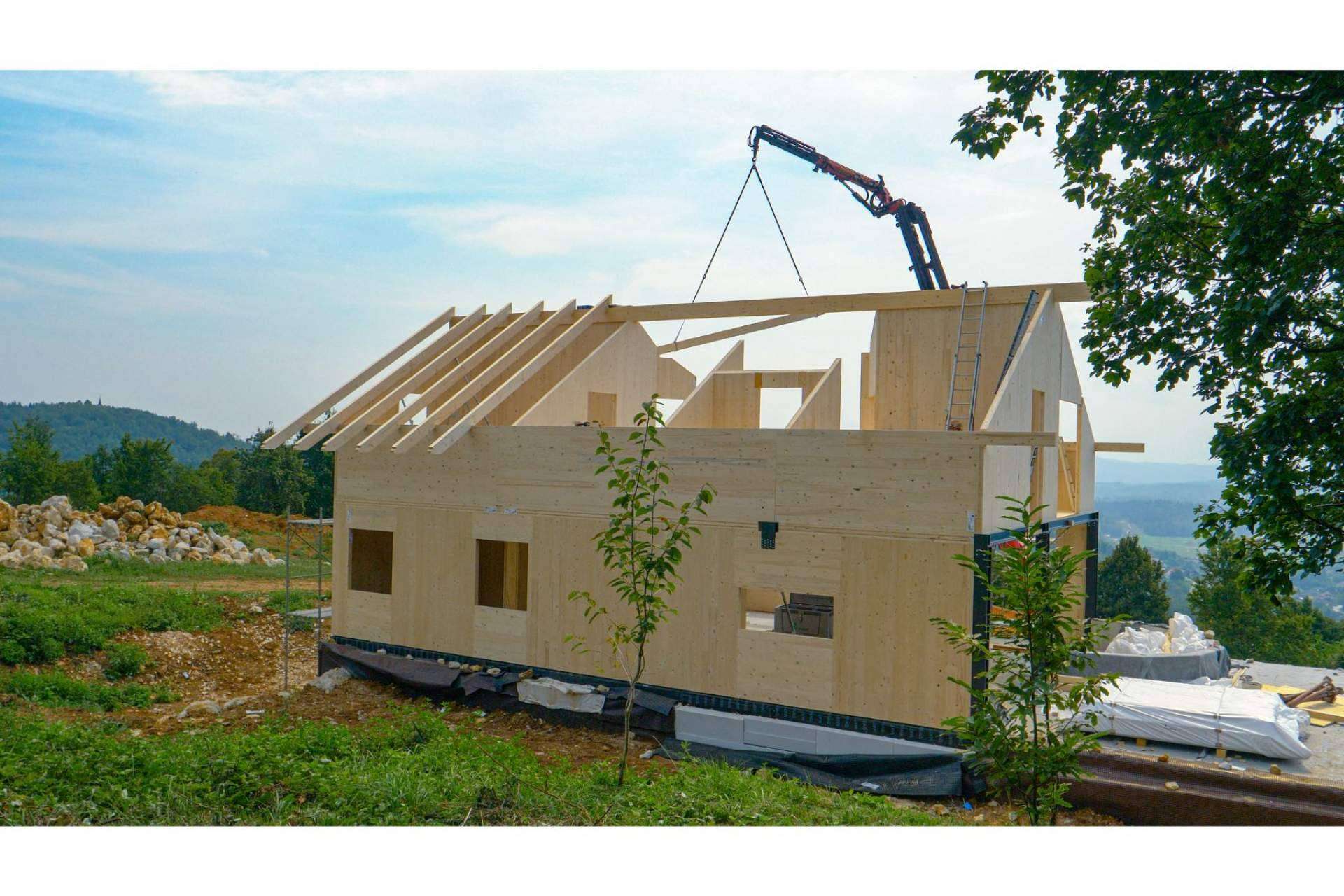 ¿Qué beneficios aporta la construcción de viviendas prefabricadas?