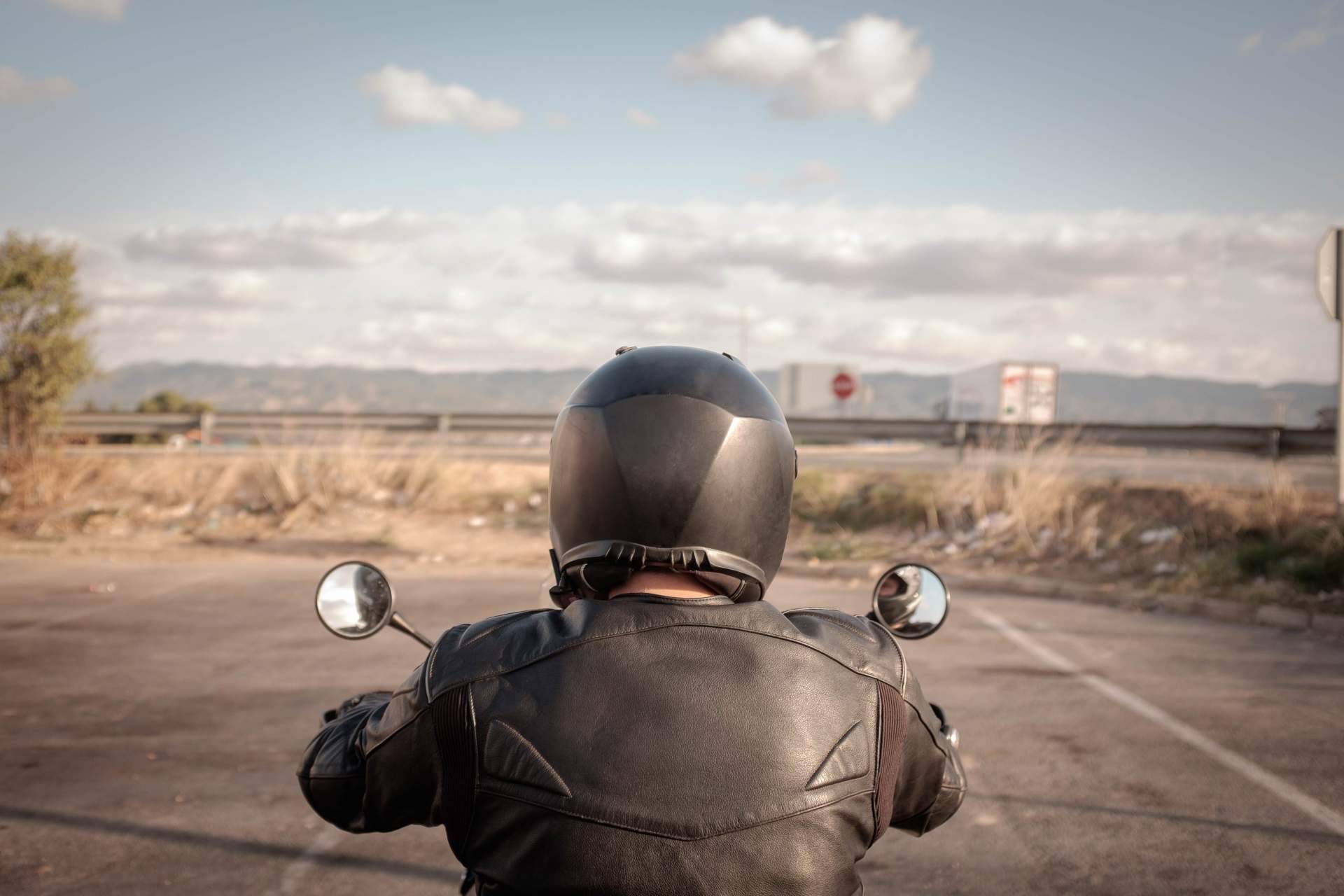La tienda online MOTÓNITY ofrece una selección con algunas de las mejores marcas de chaquetas de moto para verano