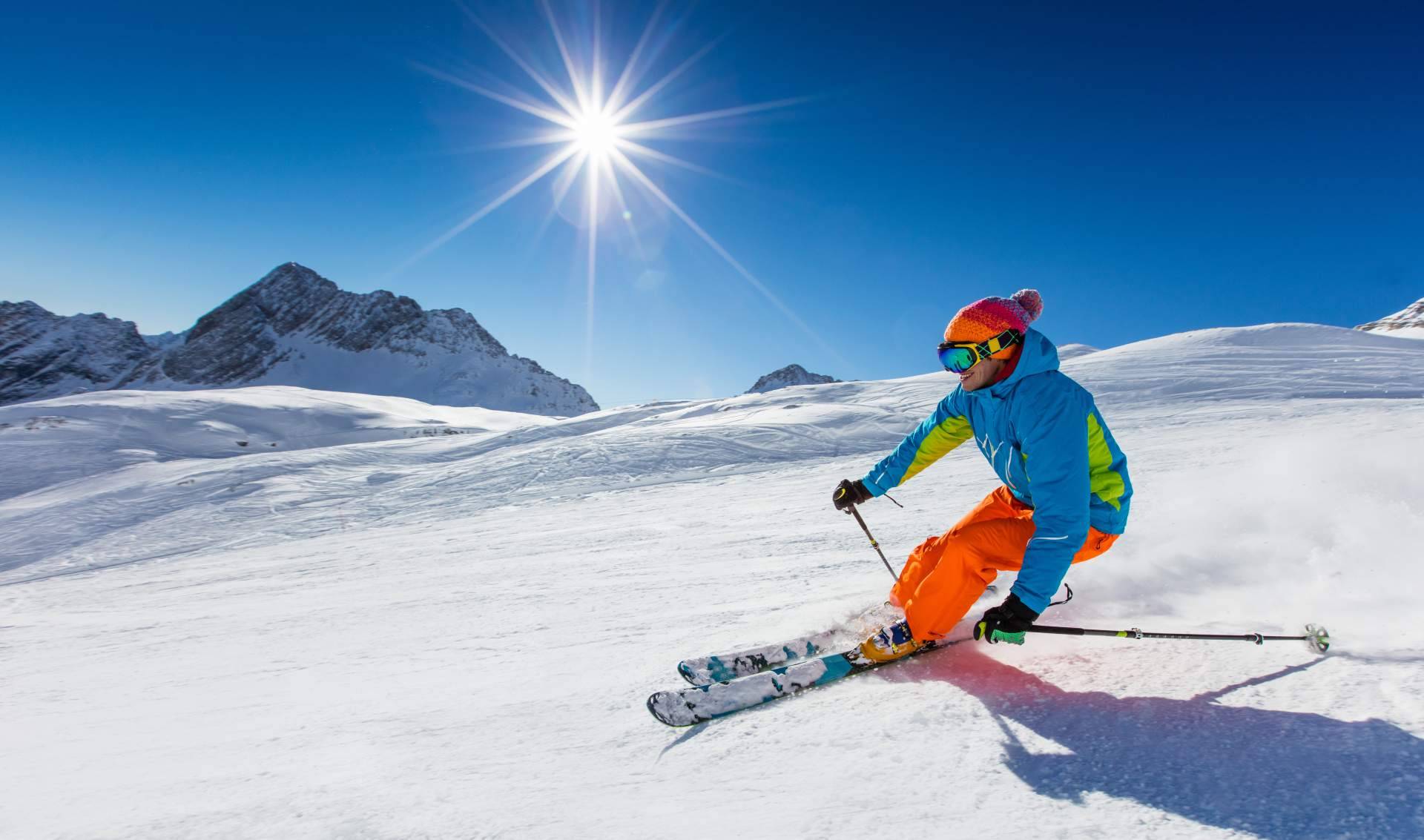 Disfrutar de un viaje de esquí para familias con Ski Club Noroeste