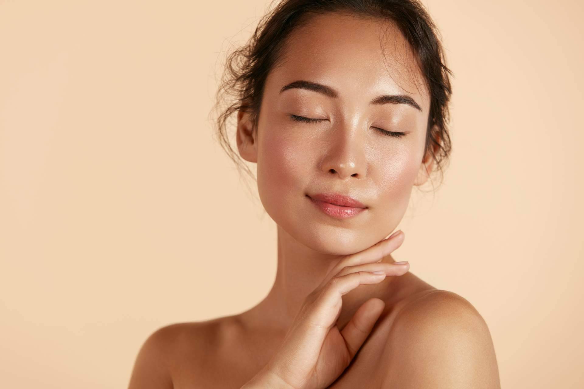 Conseguir una piel de porcelana con el tratamiento BB Glow de Crina Rus Beauty Center