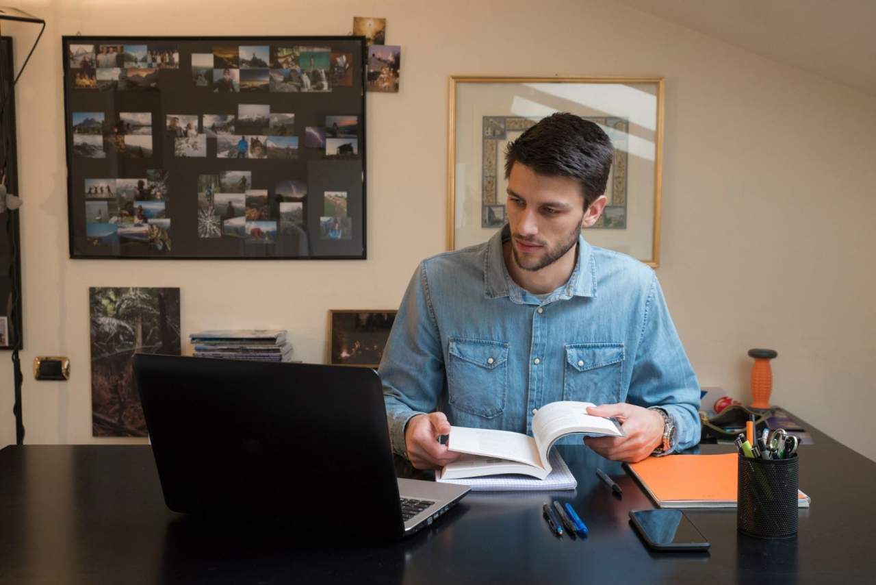 TFM: las búsquedas acerca de los Trabajos de Fin de Máster aumentan en el último trimestre