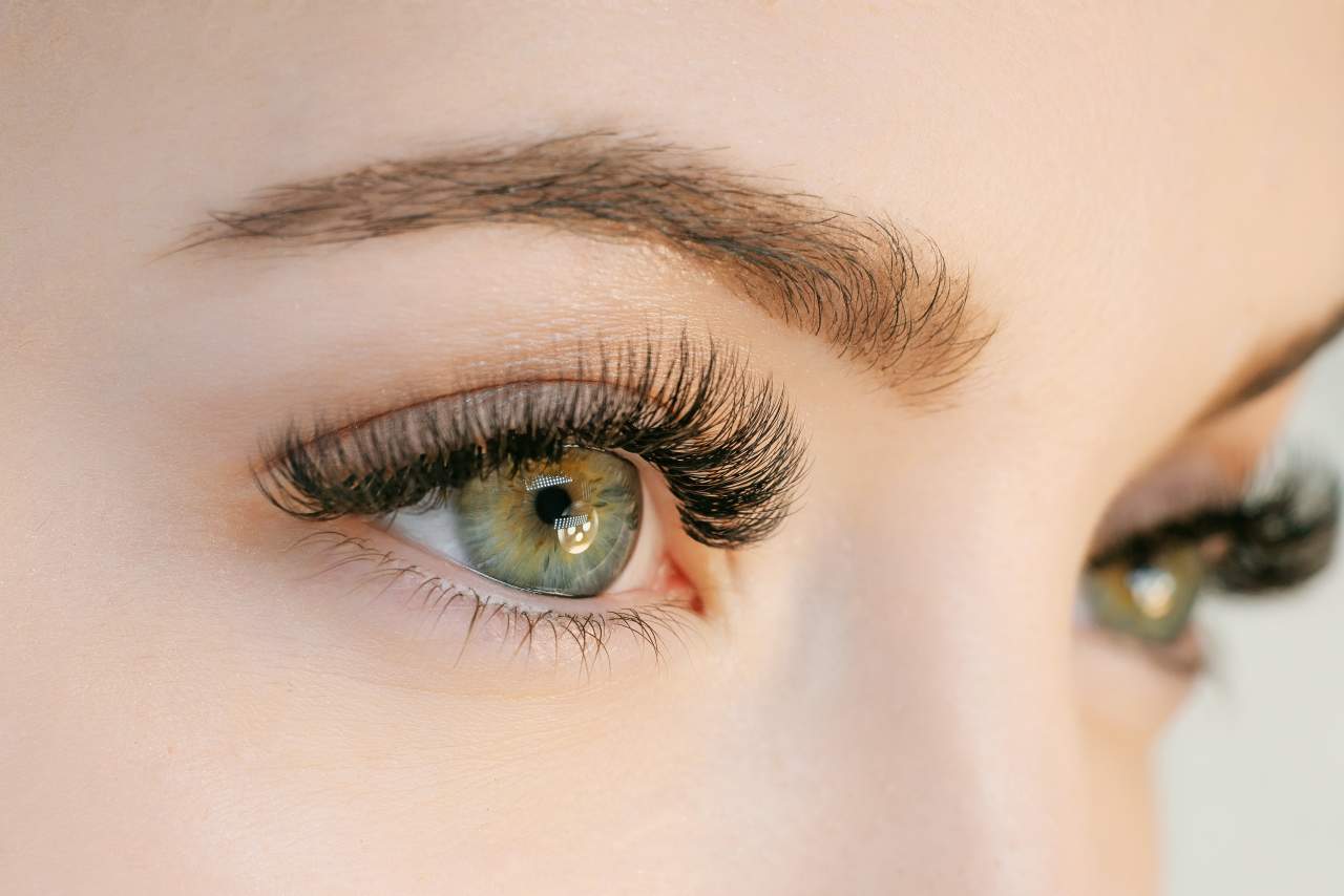 Lash bomb, el lifting de pestañas que está siendo tendencia por la Boutique de la Belleza