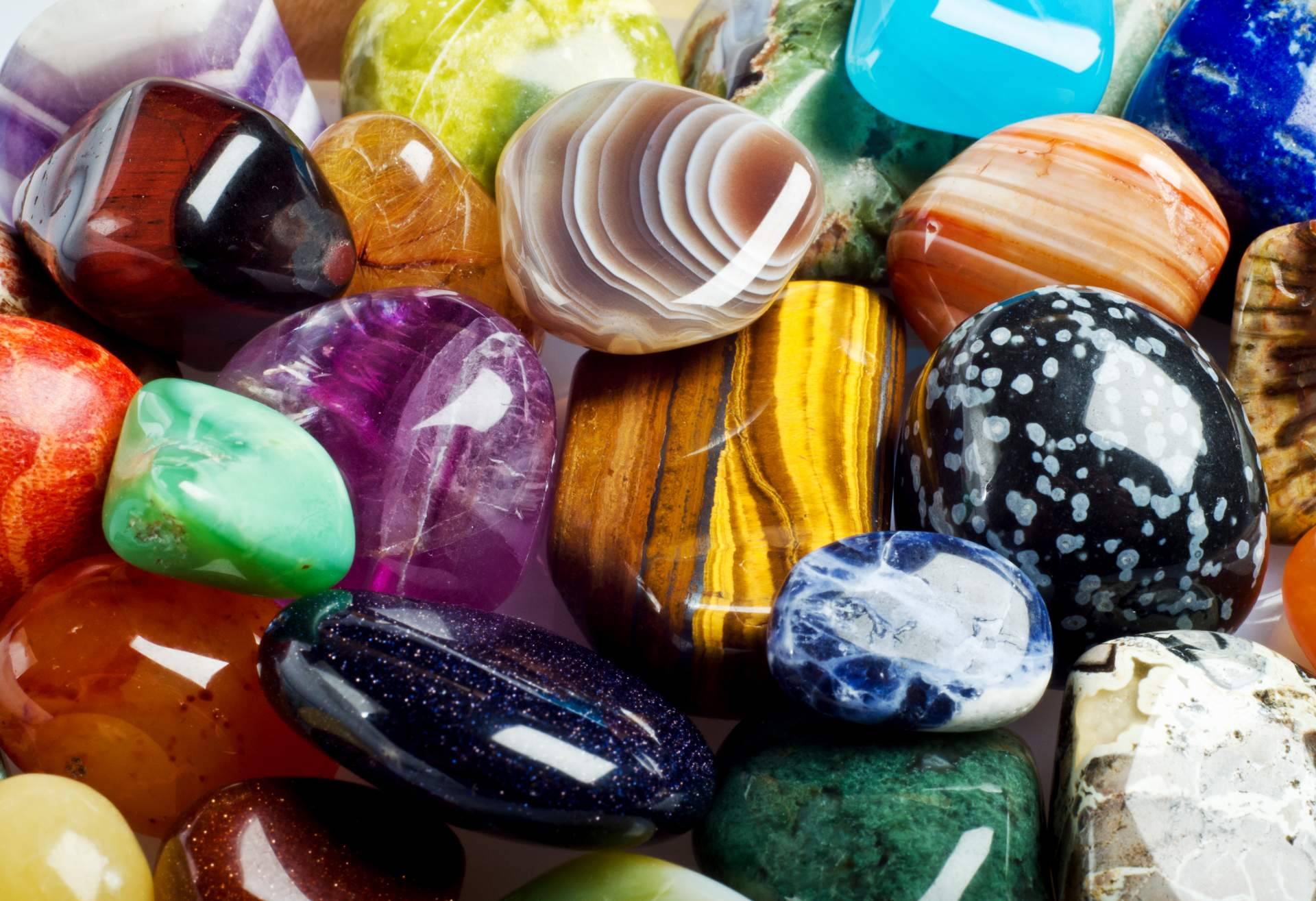 Piedras protectoras disponibles en Tierra de Gemas