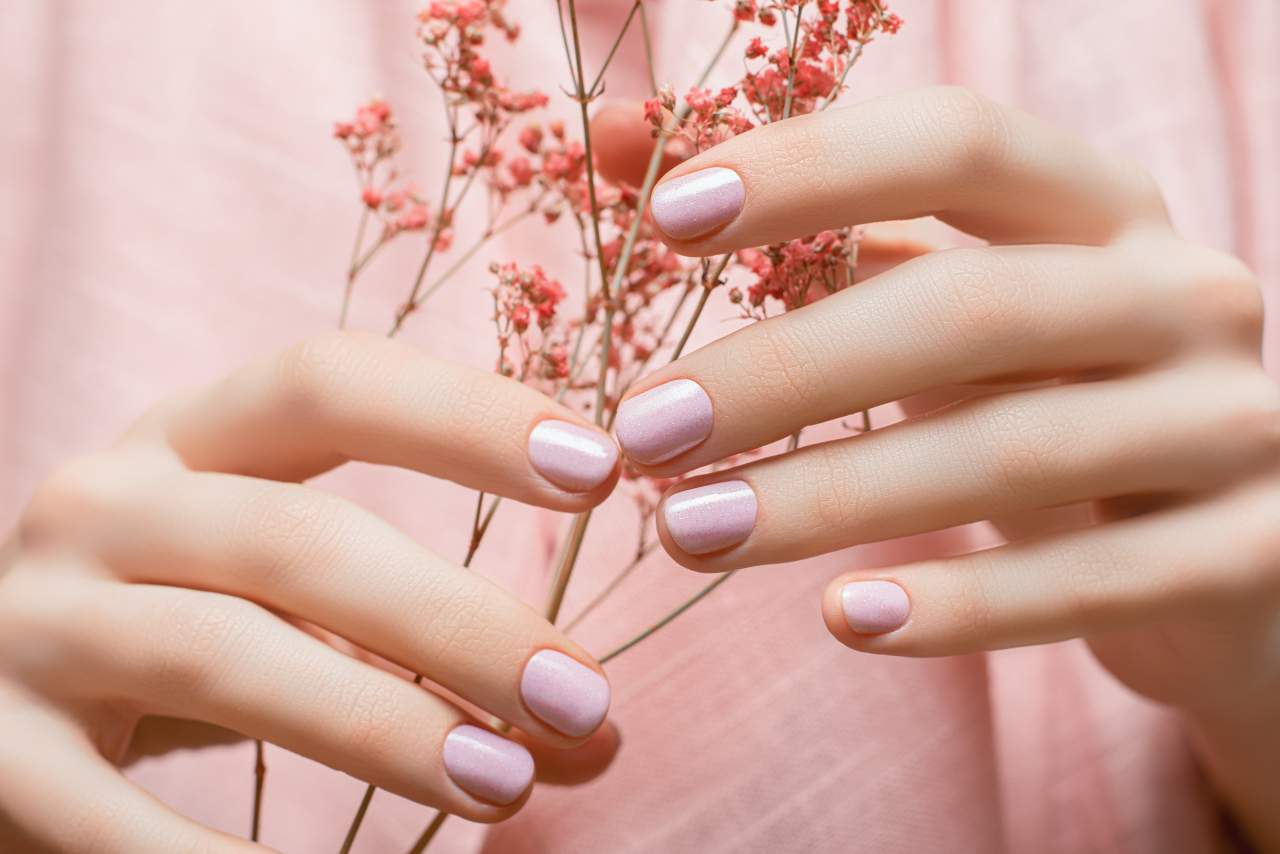 Cientos de esmaltes de colores semipermanentes en Beauty & Shop