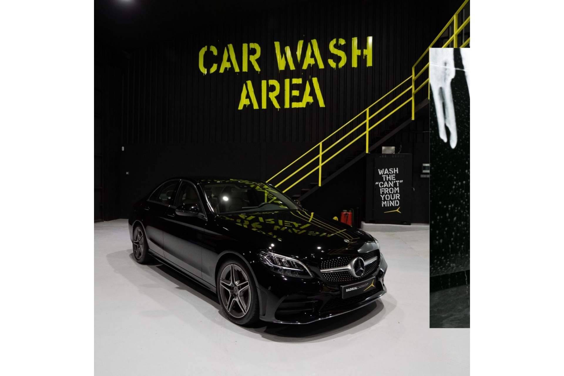 Radikal World, una marca que cita a los amantes de los coches de lujo con Radikal Carwash