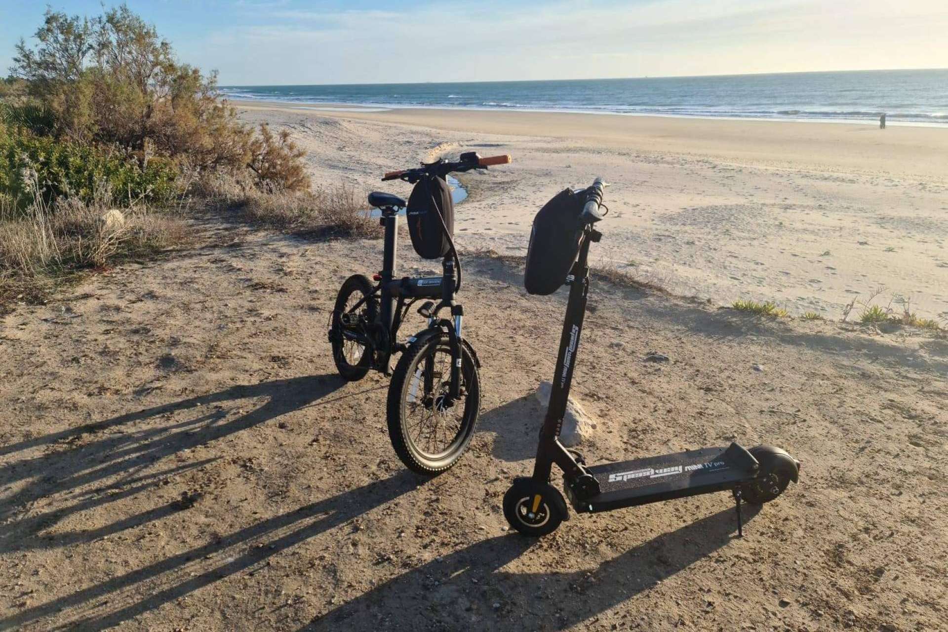 Alquiler de patinetes eléctricos a domicilio en Cádiz