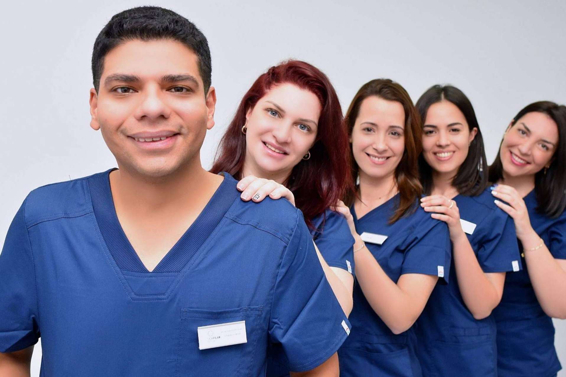 Las ventajas de realizar un injerto capilar en España con el servicio de Microcapilar Hair Clinic