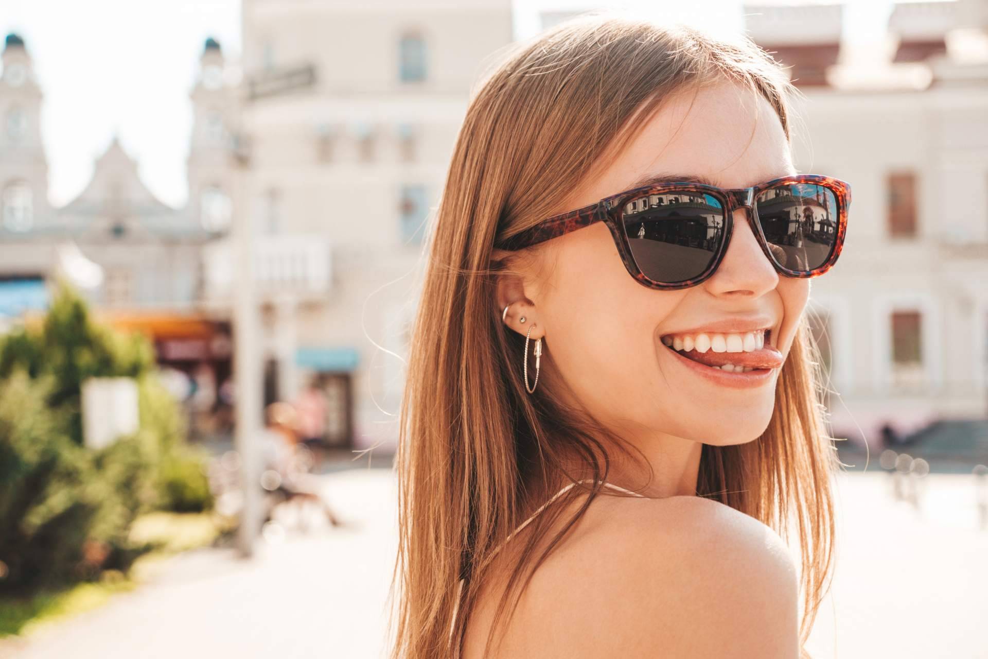 Las nuevas gafas de sol de Hanley están fabricadas con TR90 y acetato