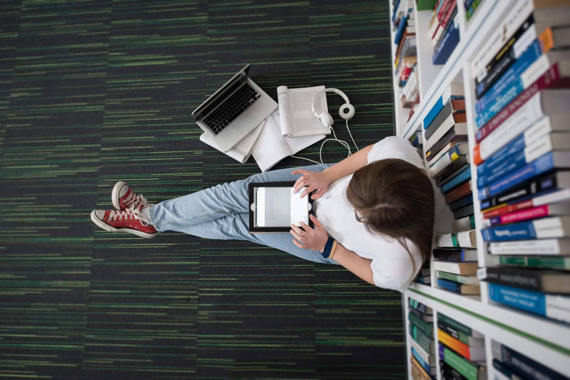 Trabajar en España mientras se estudia una carrera universitaria