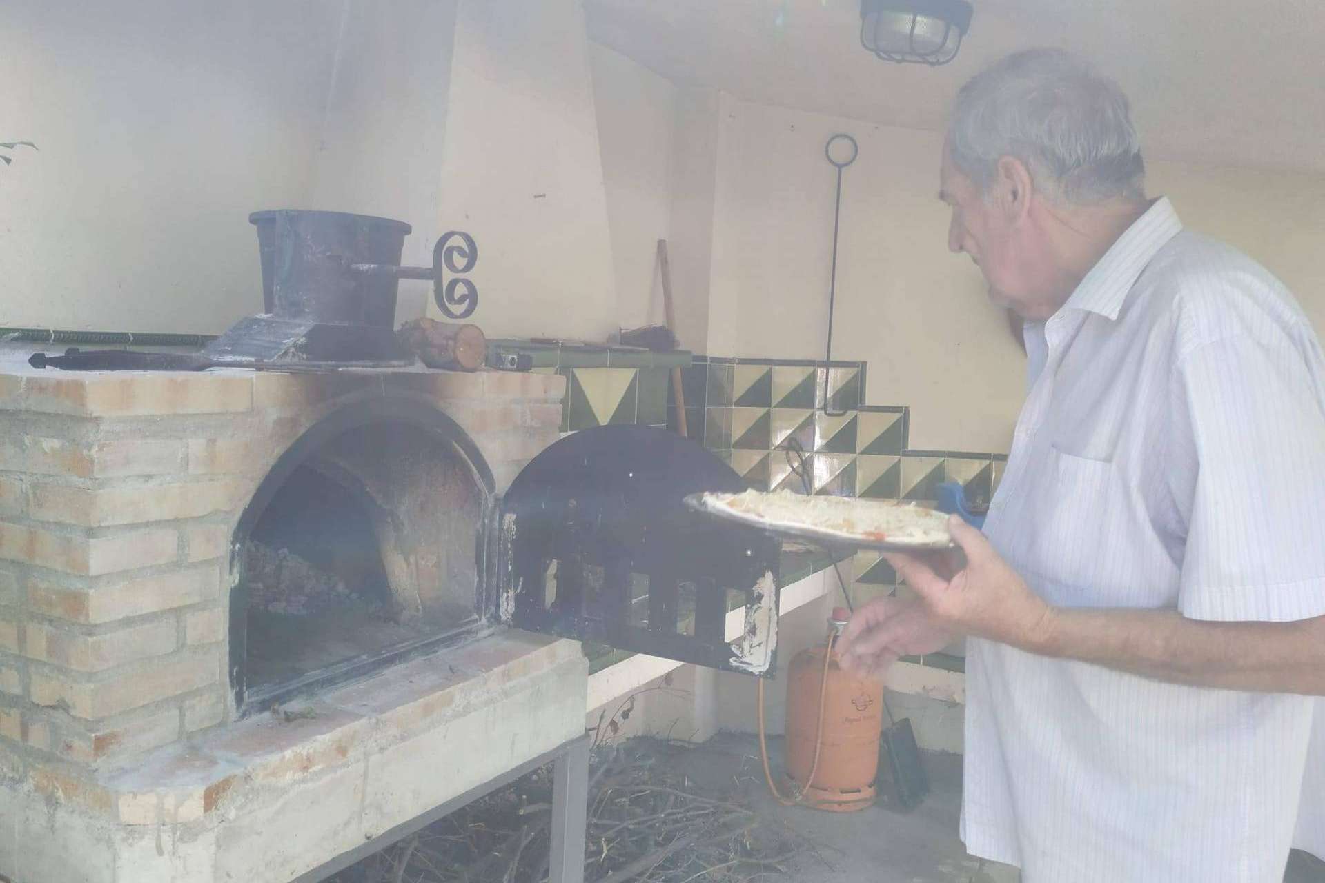 Los beneficios de cocinar en hornos de leña, por Gaudir amb Foc