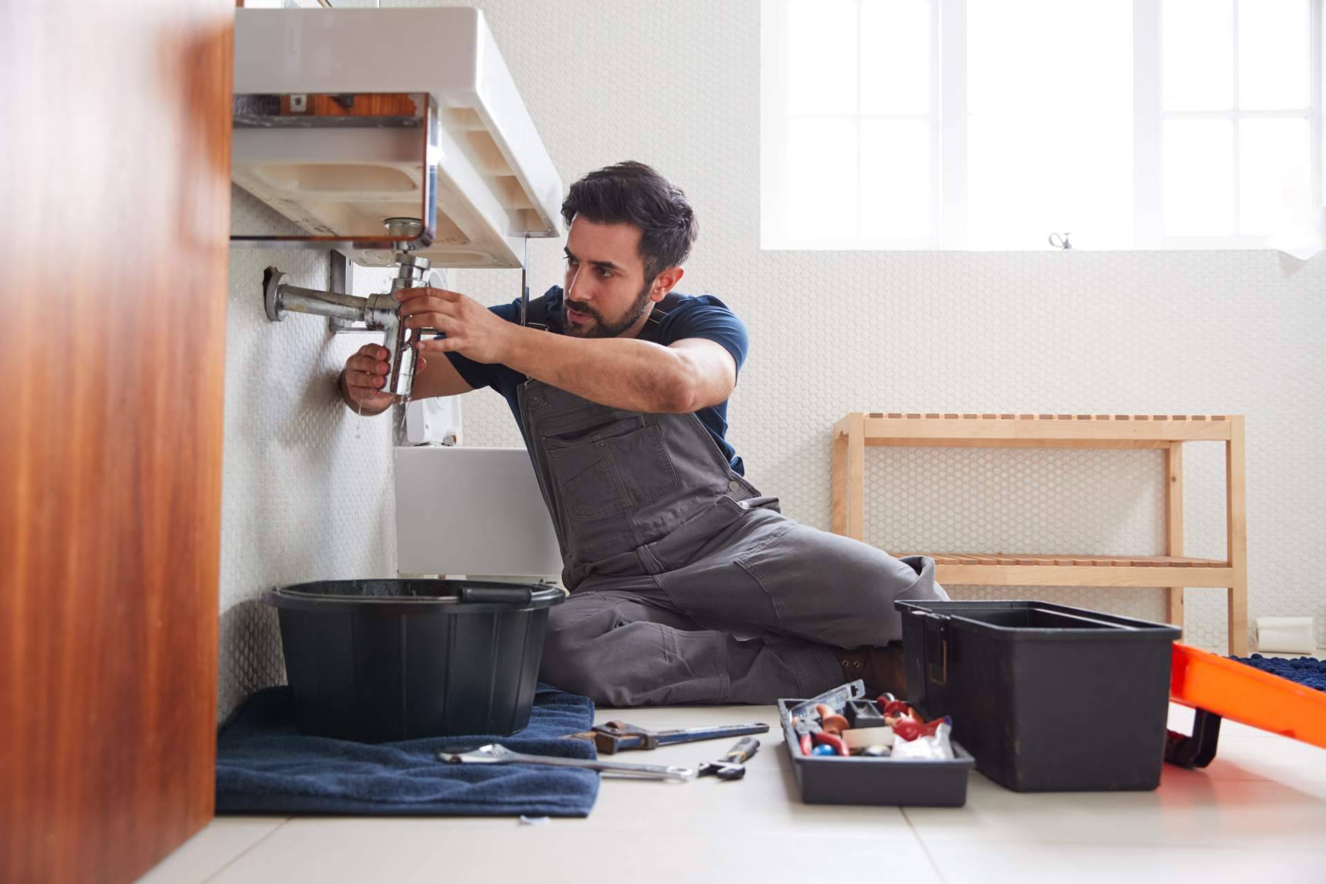 Servicio de fontaneros Santa Pola 24h de la mano de Soluciones González