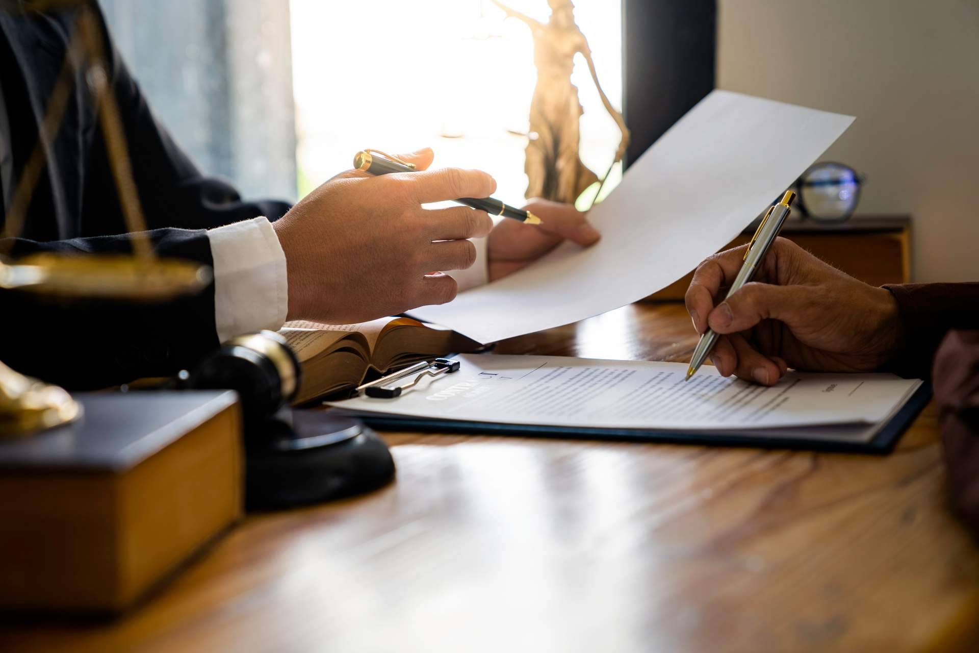 Crece la demanda de profesionales en derecho inmobiliario, por Carlos Baño León
