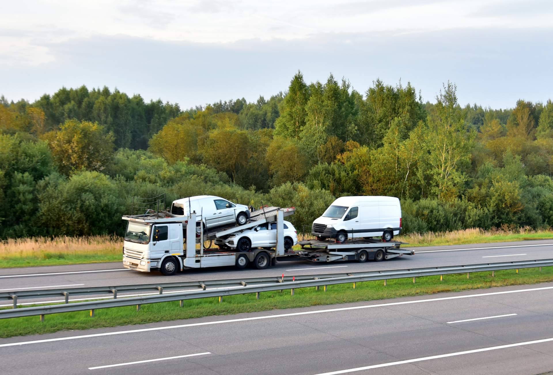 Opciones para transportar un coche en España con Transportamos Tu Coche