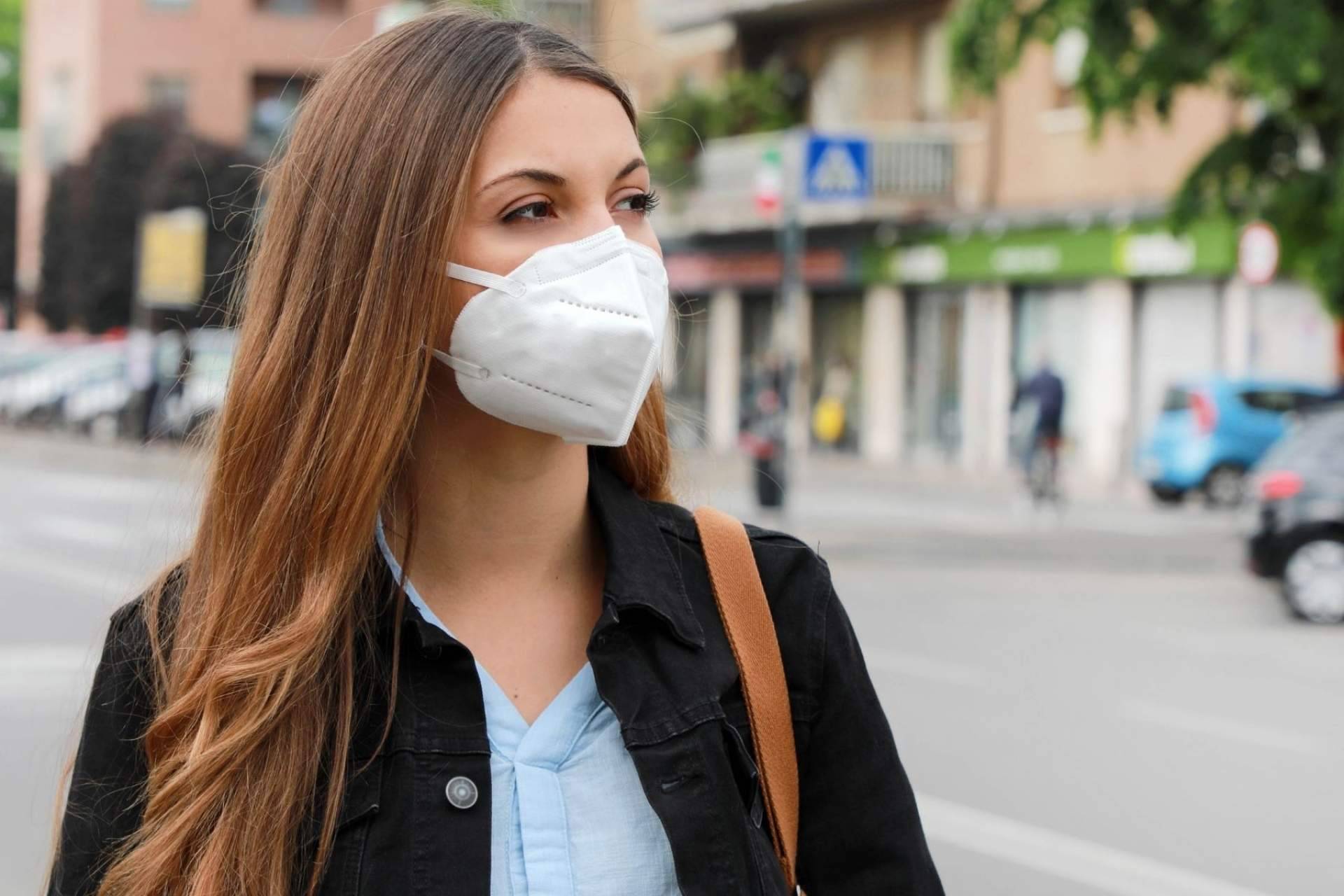 Mascarillas FFP2 personalizadas de RegaloEmpresas: protección e imagen de marca en un solo producto
