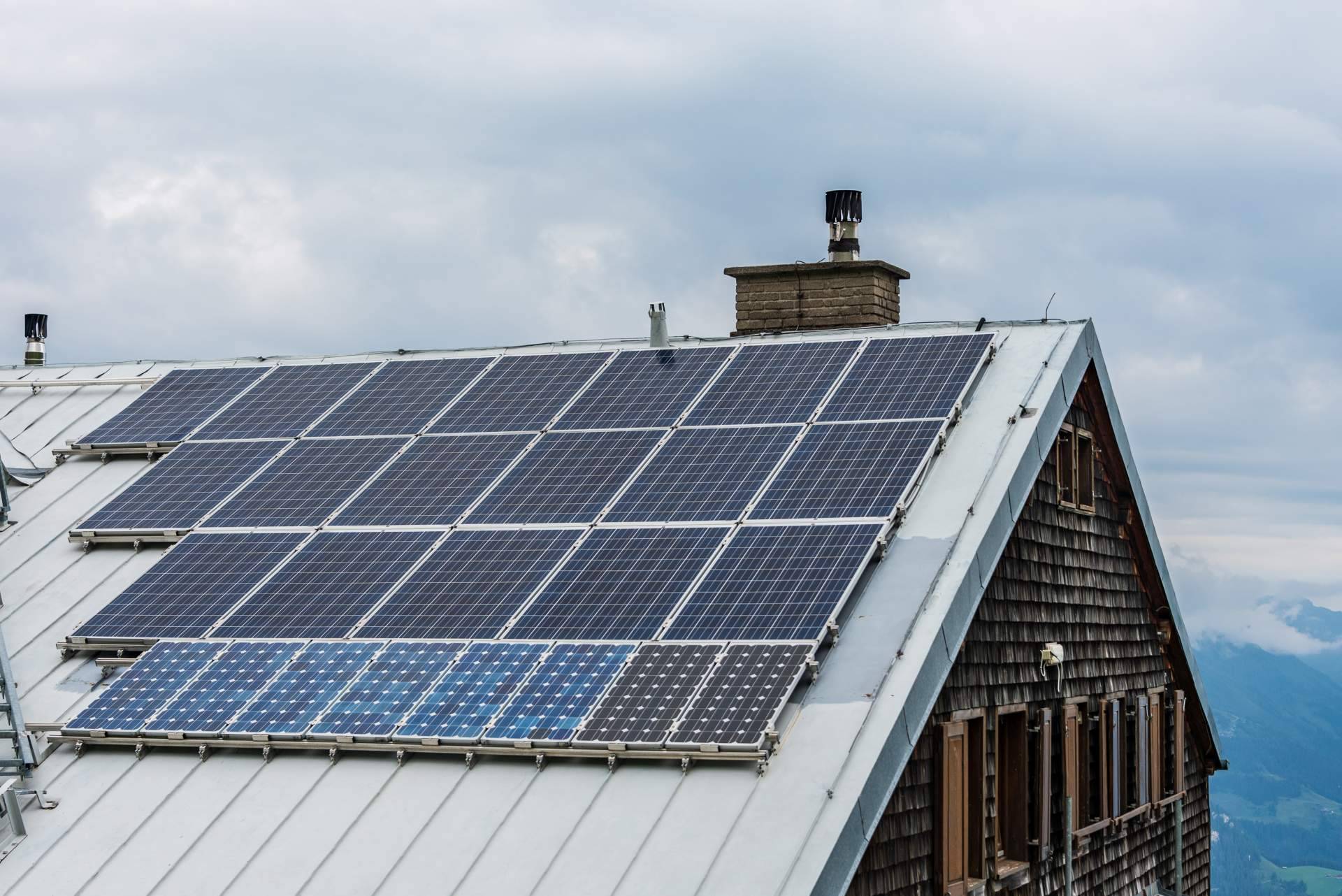 La sustitución de los paneles solares térmicos por instalaciones fotovoltaicas para autoconsumo