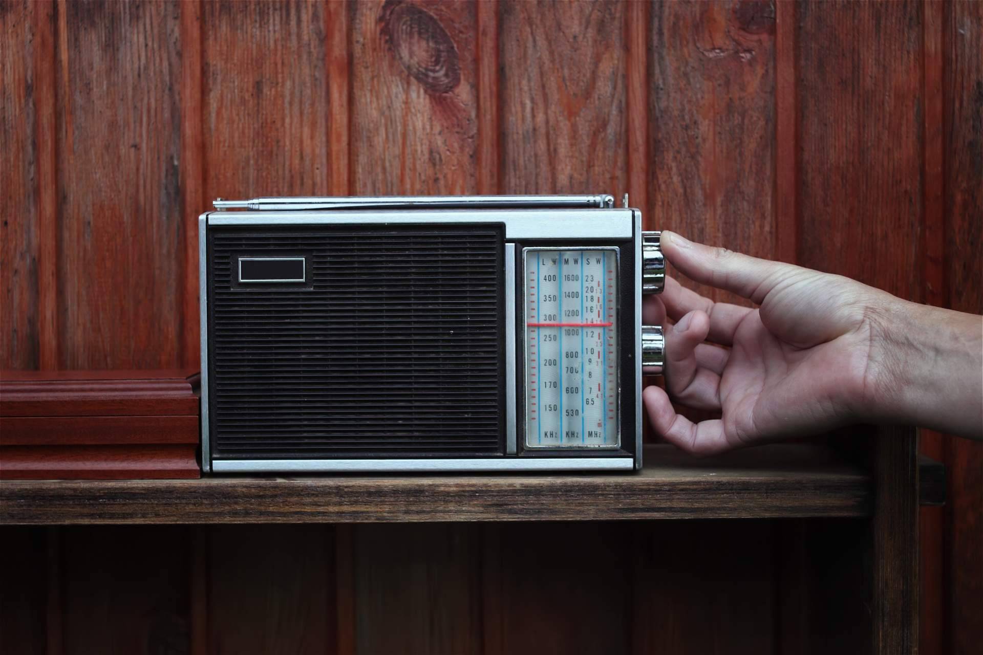 KISS FM, la perfecta combinación de música y noticias