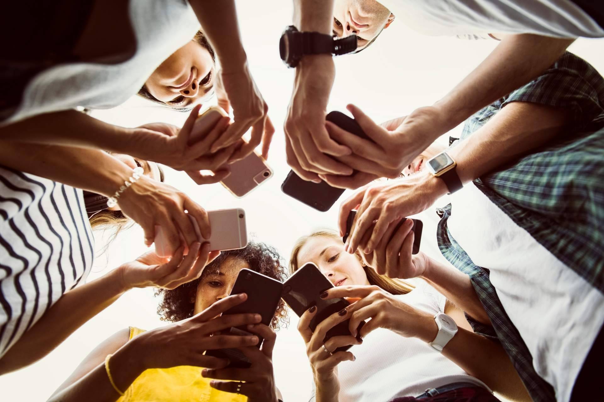 ¿Cómo aprovechar el social media y las redes sociales en la empresa?