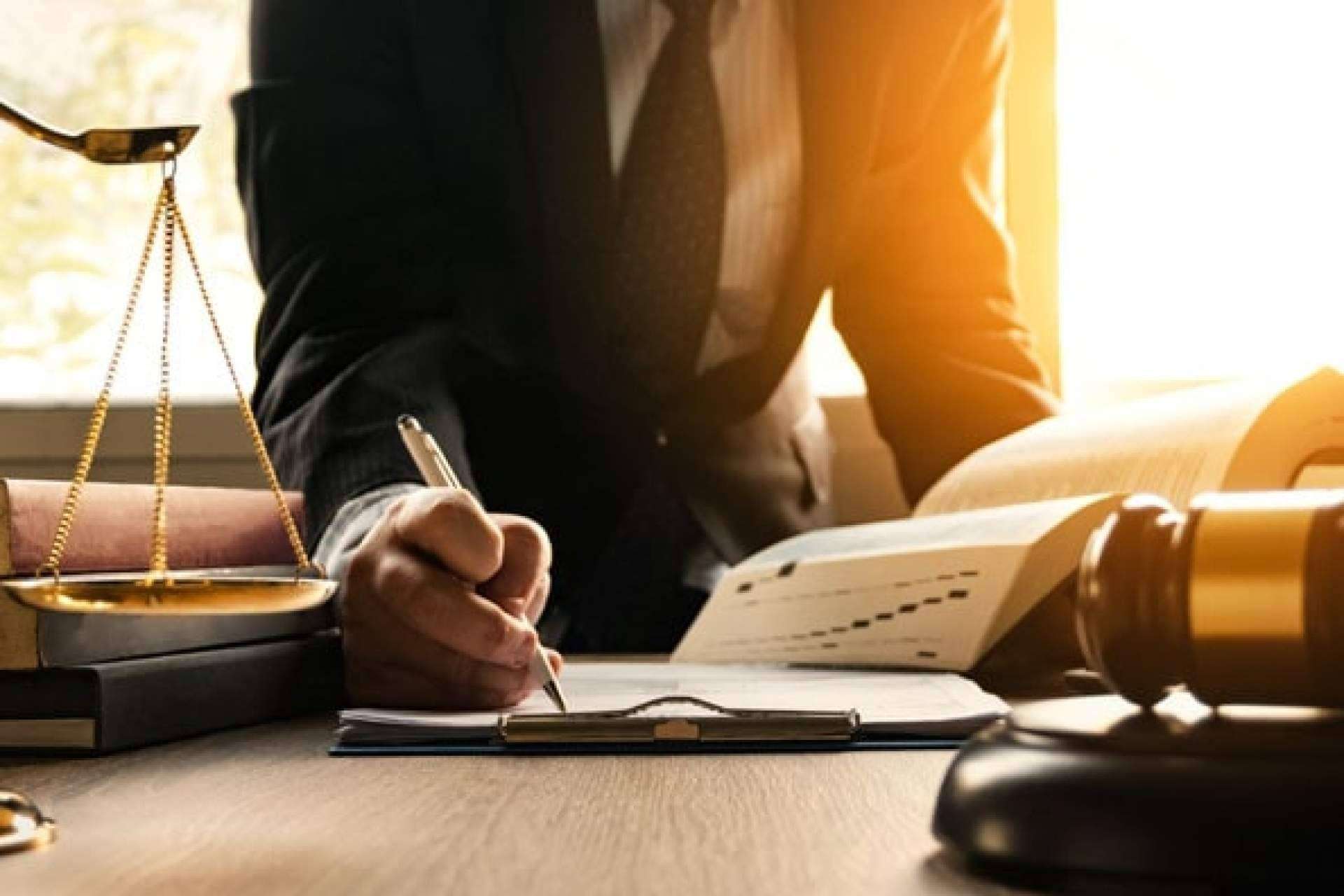 Diseño web para abogados al mejor precio en la agencia especializada ANEON