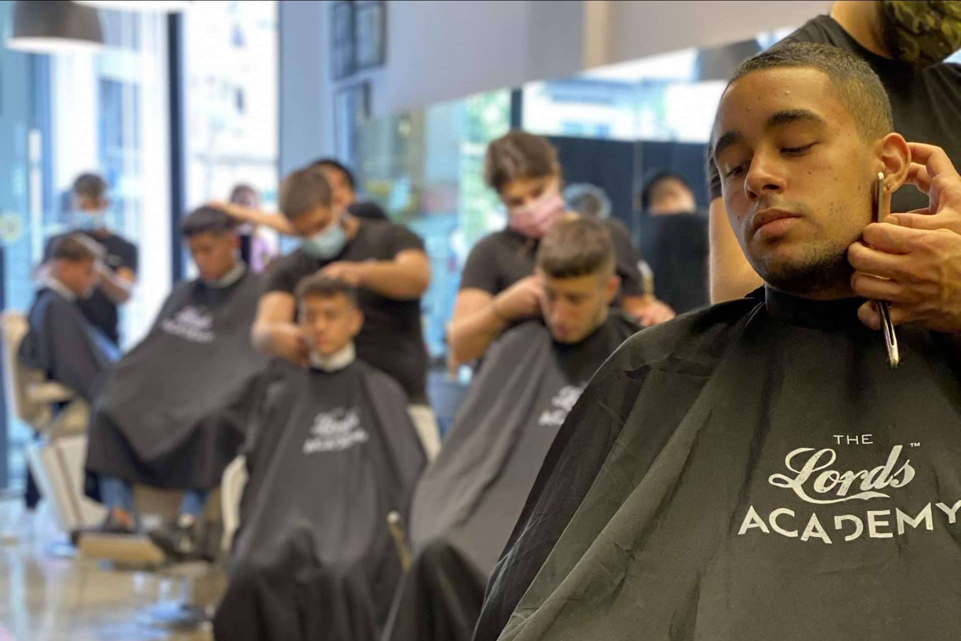 Curso de barbería de The Lords Academy