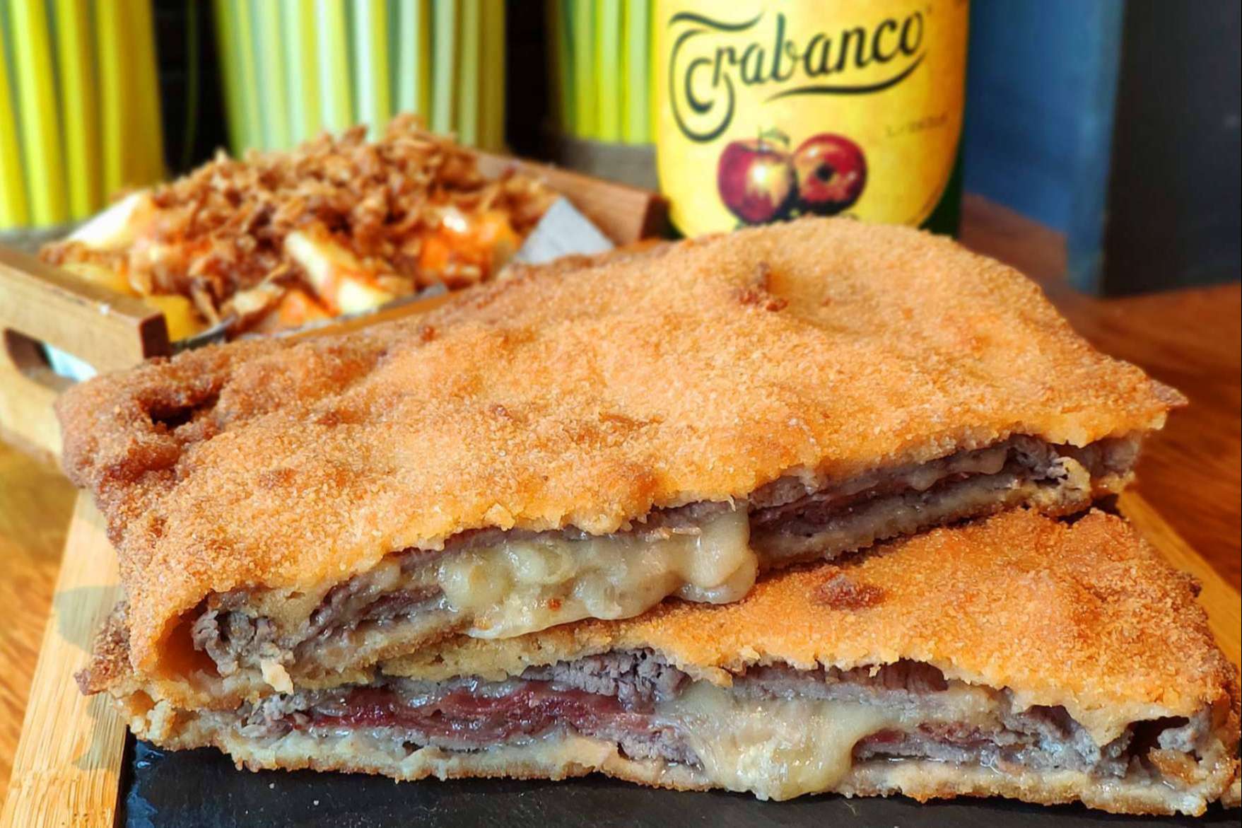 Disfrutar de cachopos a domicilio en Madrid es posible con Brutal Cachopo