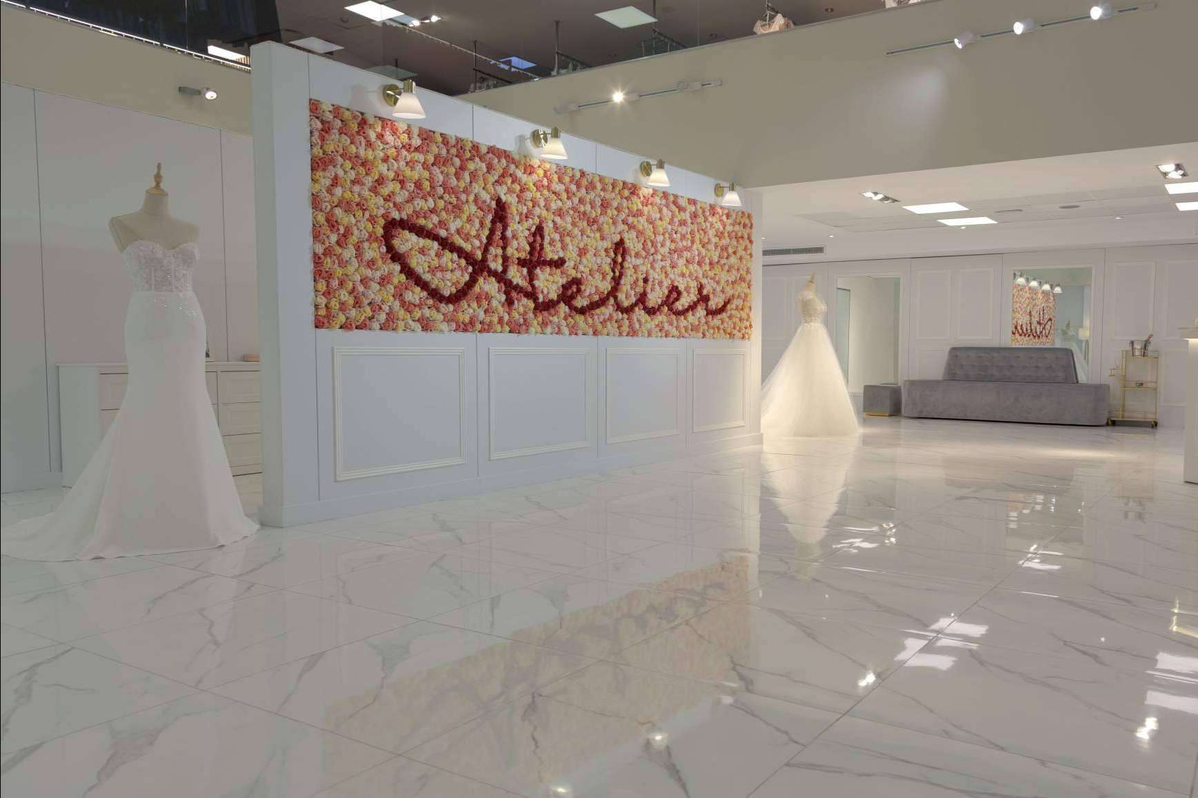 La nueva sede, taller central y centro logístico en Barcelona de Atelier de Bodas