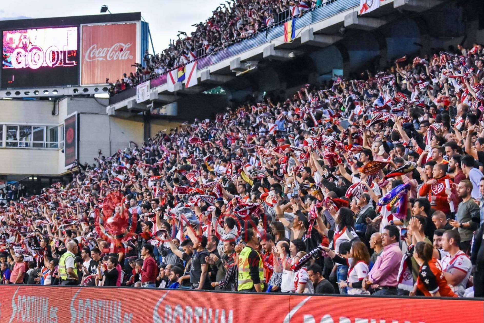 Los socios del Rayo Vallecano recuperaron el importe de su carnet de abonado no disfrutado por COVID-19 gracias a Xerintel