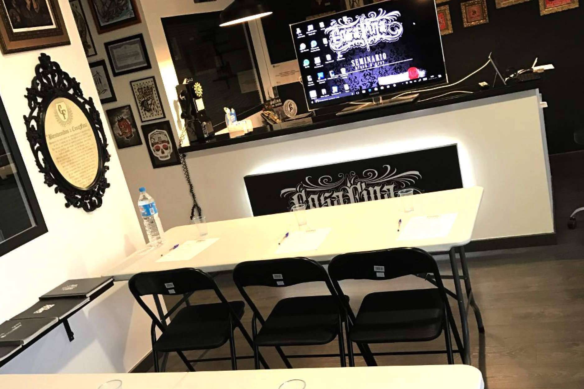 Carlos Fabra imparte seminarios a artistas para mejorar las habilidades de tatuaje