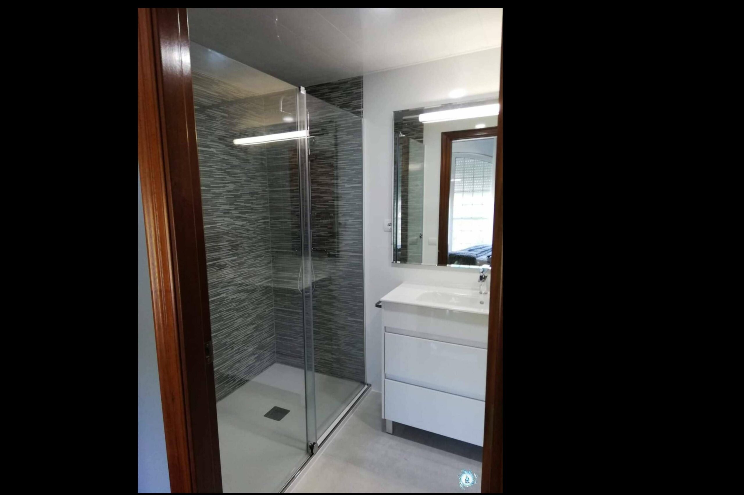 Ducha24h cambia la bañera por un plato de ducha en menos de 24 horas