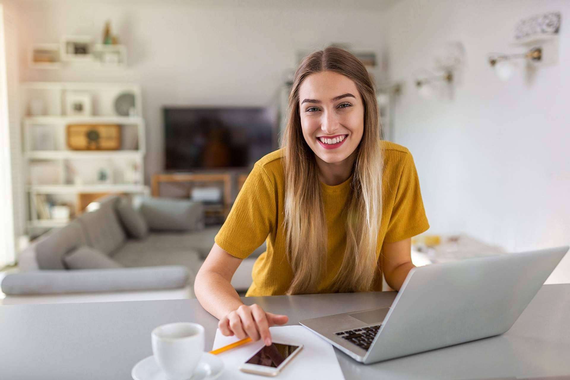 Empresas y trabajadores más felices gracias al teletrabajo, por DeskTime