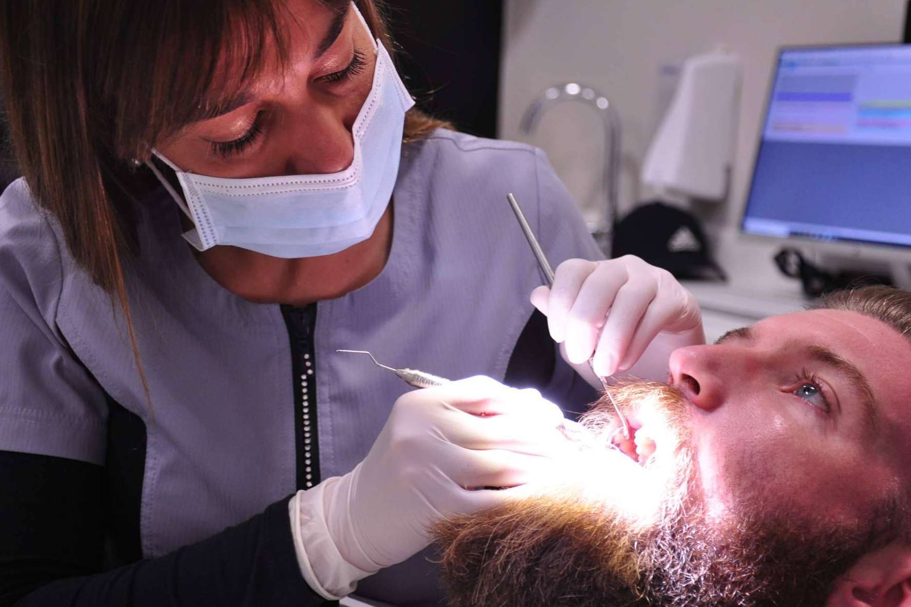 Servicio en implantes dentales de calidad de la mano de Clínica Dental Masot