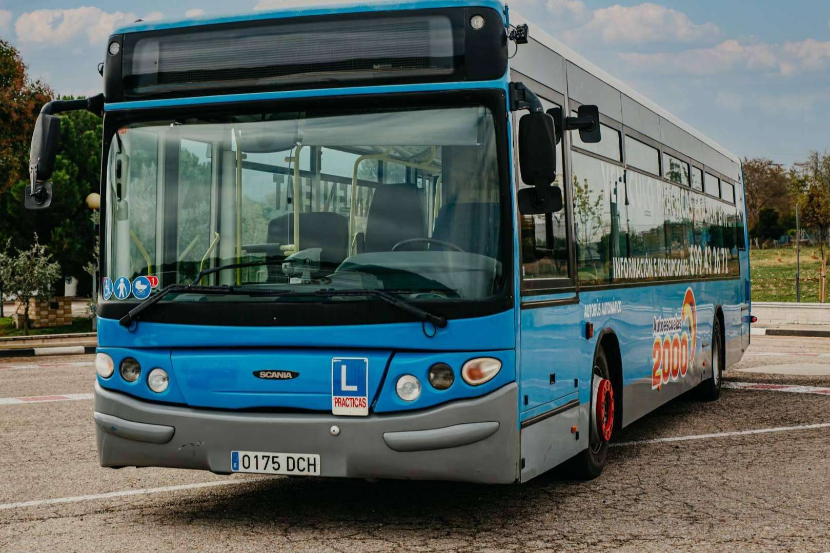 EMT Madrid, una nueva oportunidad de empleo en el sector del autobús, por Autoescuela 2000