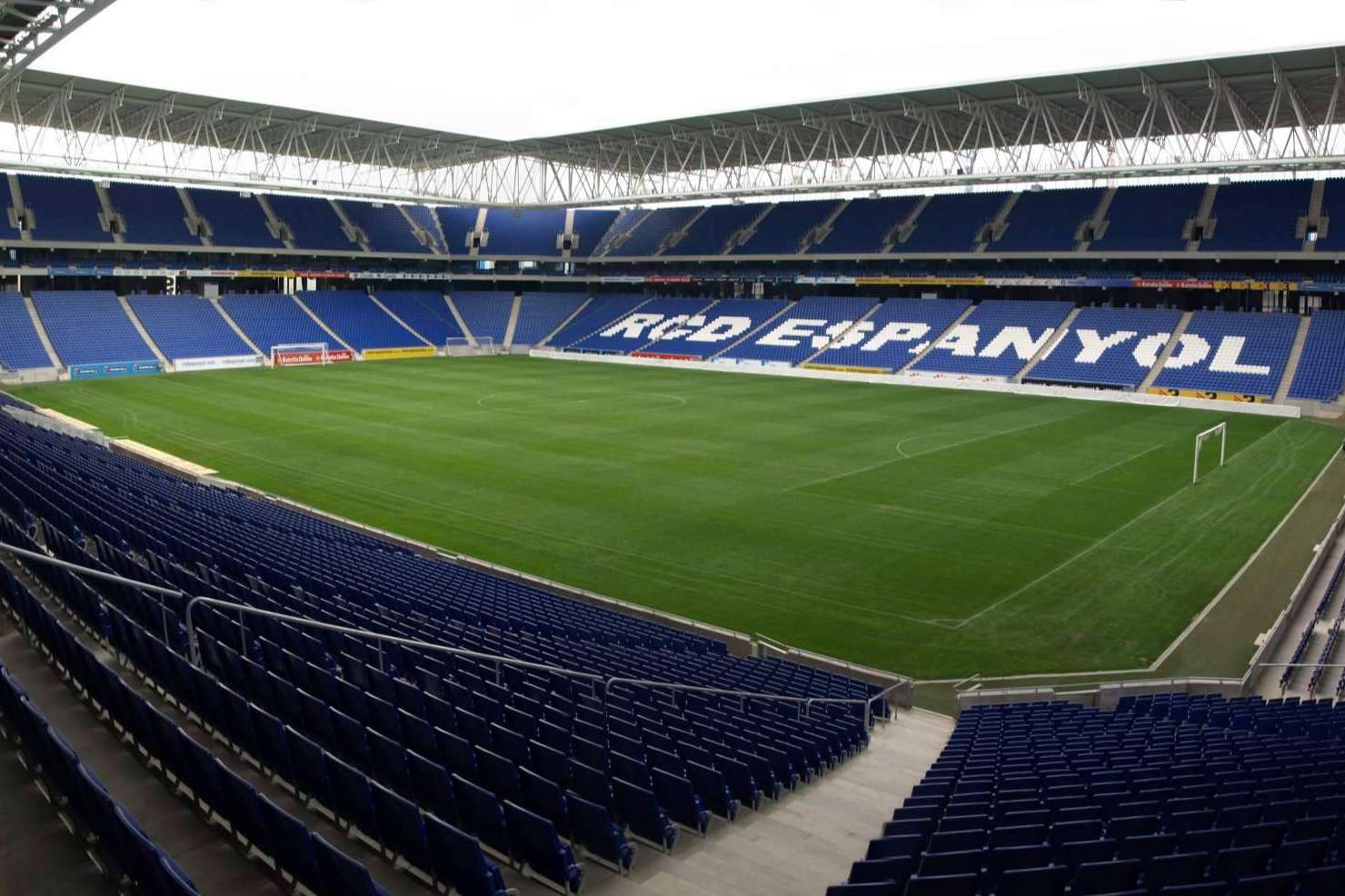 Sentir la adrenalina en primera línea. Así es cómo se logra conseguir entradas para el RCD Espanyol